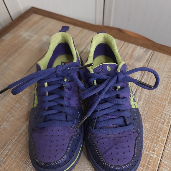 Teva Mountain Games Woman’s Shoe. Size 6 1/2. - Picture 4 of 16